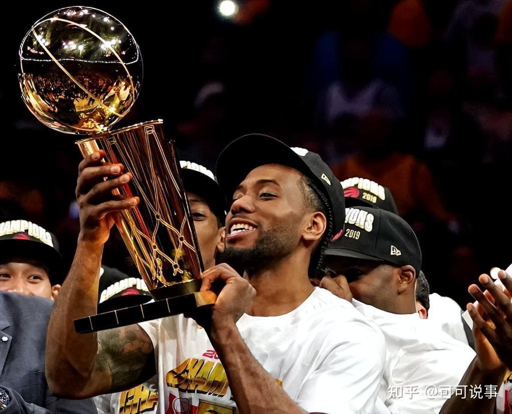 猛龙飞天！伦纳德独霸篮下稳擒胜利的简单介绍