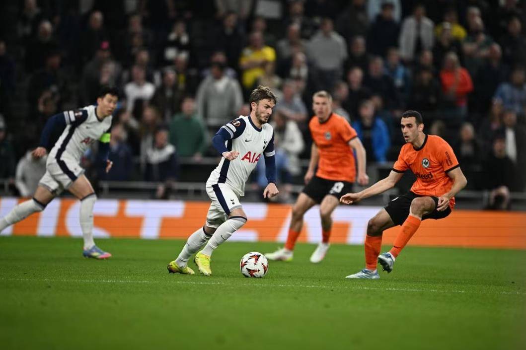 阿贾克斯遭遇利物浦逆转,无缘欧冠四强 阿贾克斯遭遇利物浦逆转,无缘欧冠四强