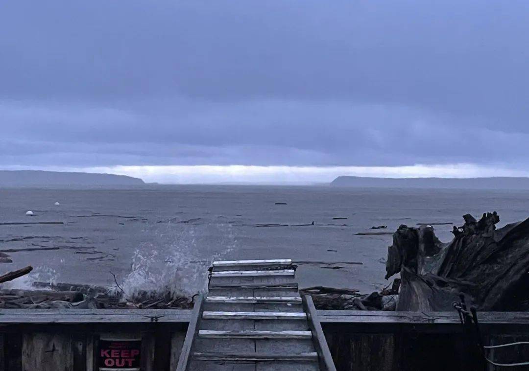 包含河床新星爆发，挑战西雅图海湾者防线坚固的词条
