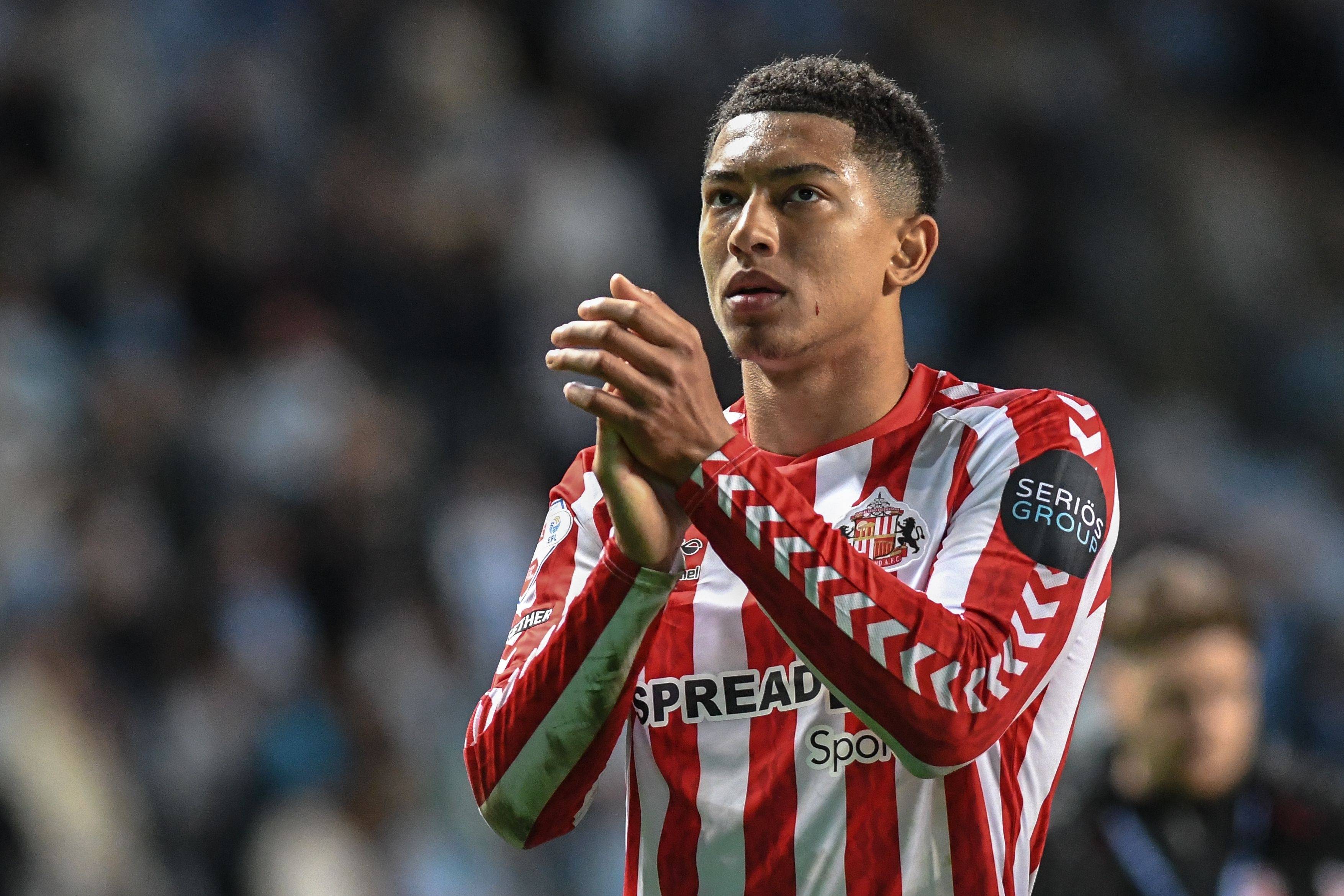 爱游戏体育网站-多特蒙德中卫暂缺席球队训练，或因伤病困扰的简单介绍