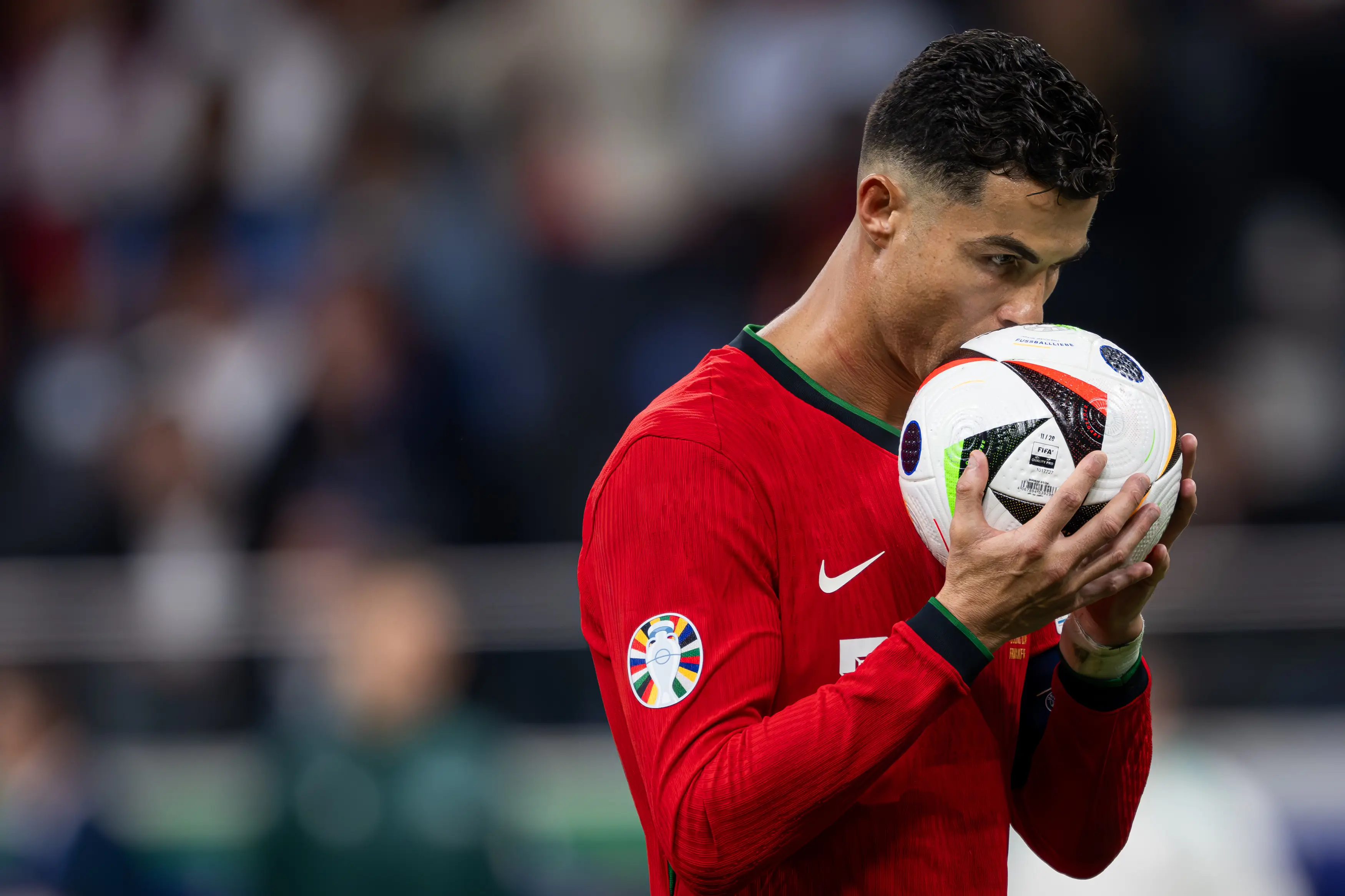 葡萄牙队力克意大利，晋级欧国联半决赛