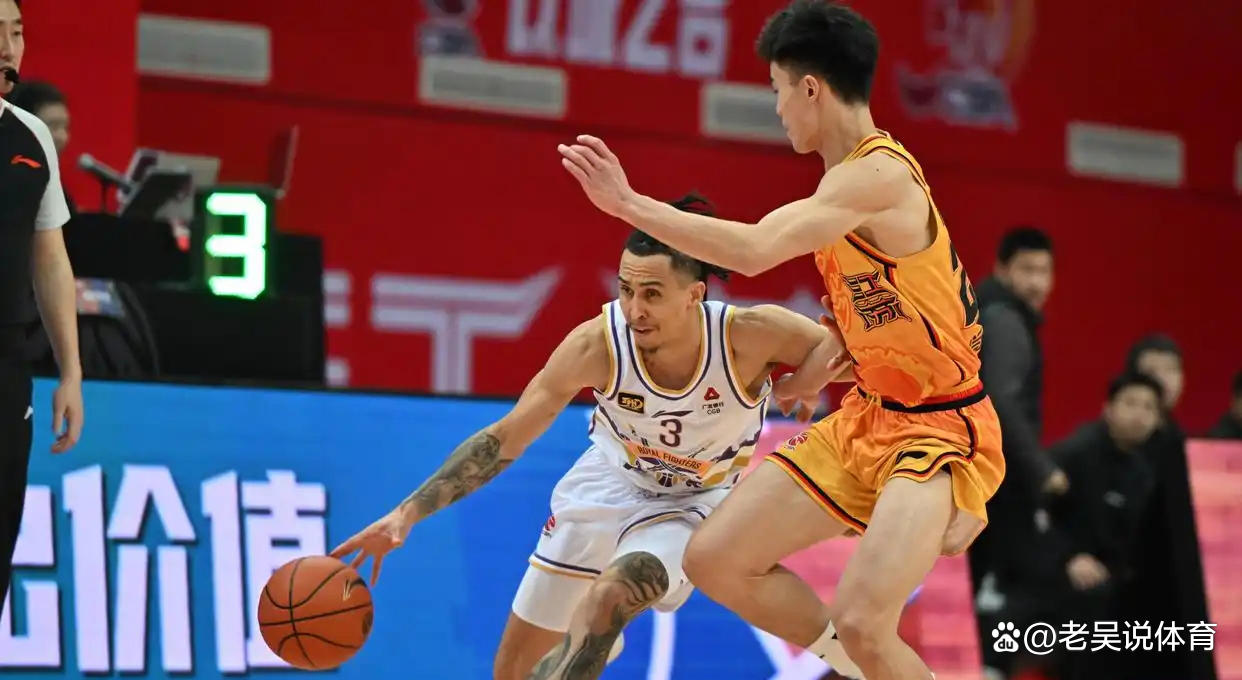 爱游戏在线登录-东部强队豪取连胜实力接近巅峰