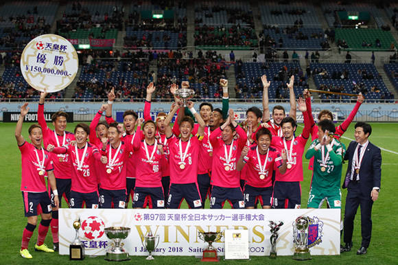 大阪樱花队近期表现强劲，意欲夺冠