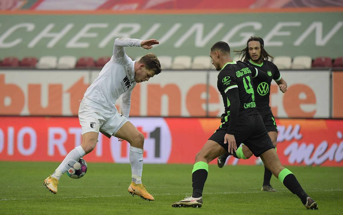 包含RB莱比锡客场轻松击败科隆，保持不败的词条