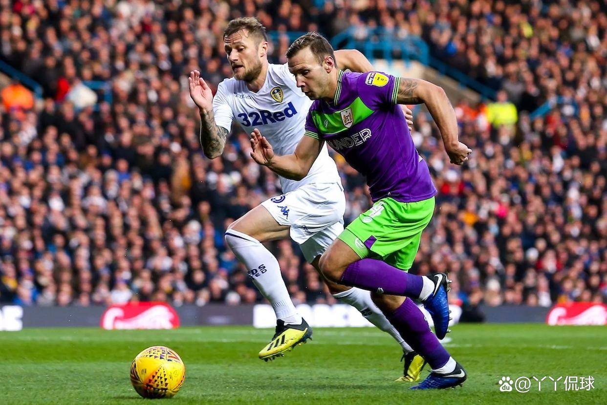 关于利兹联士气大振，取得关键胜利的信息