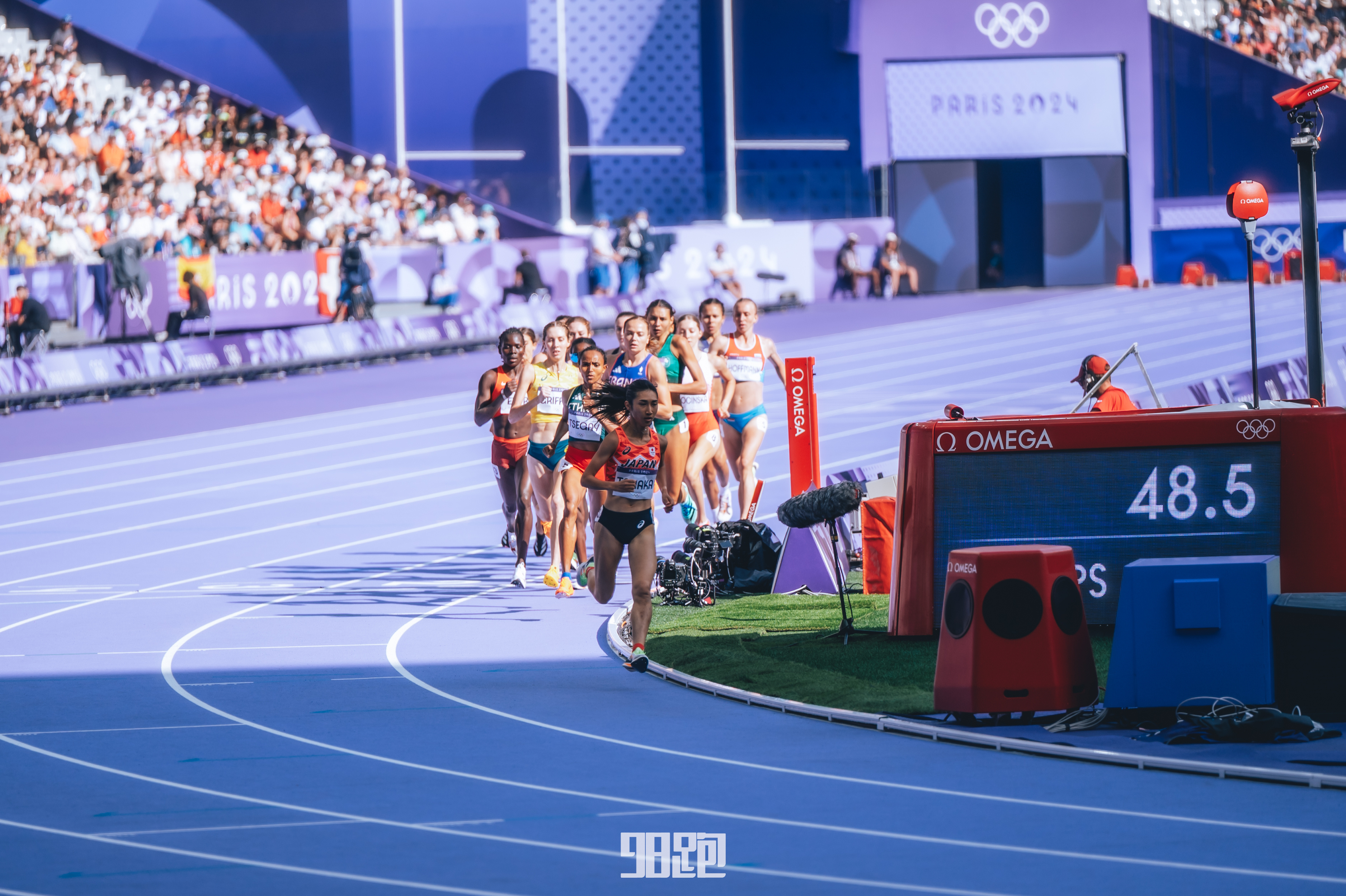 包含特立尼达-负于斯洛文尼亚，欧洲杯预选赛遭重创的词条