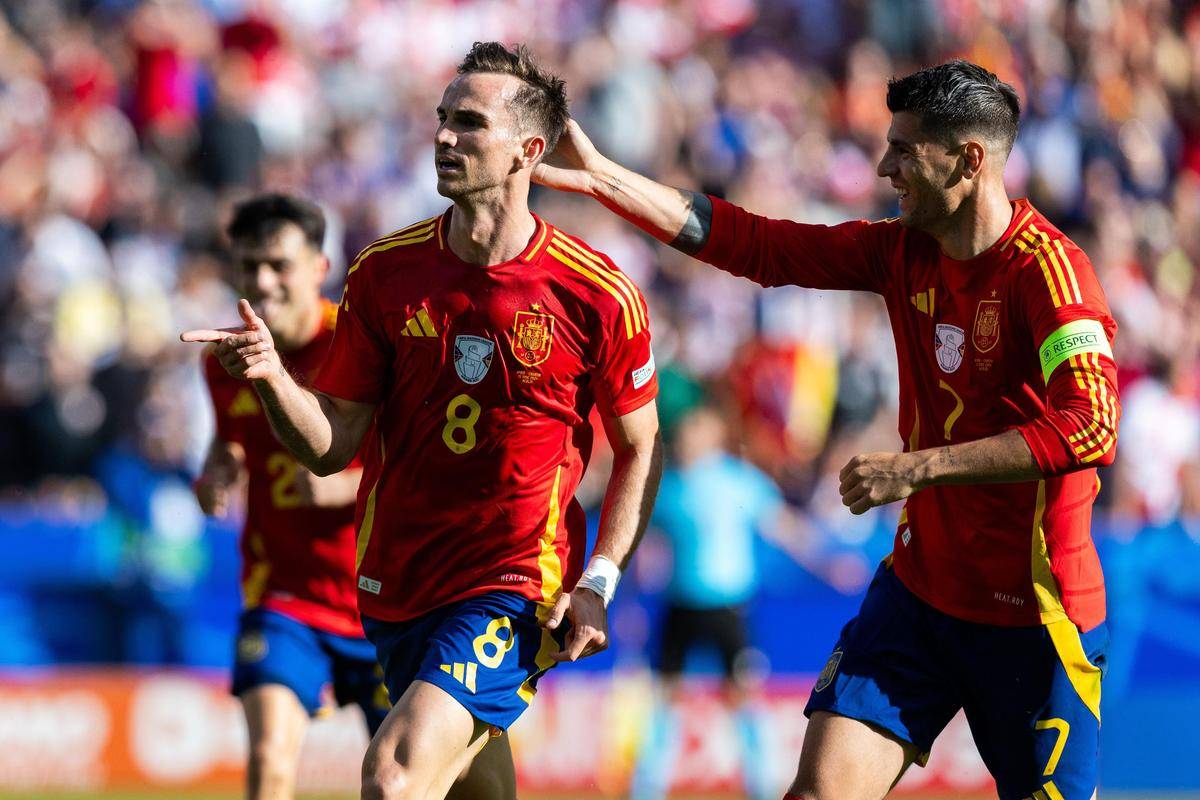 爱游戏网页版入口-荷兰篮球队横扫强敌晋级半决赛